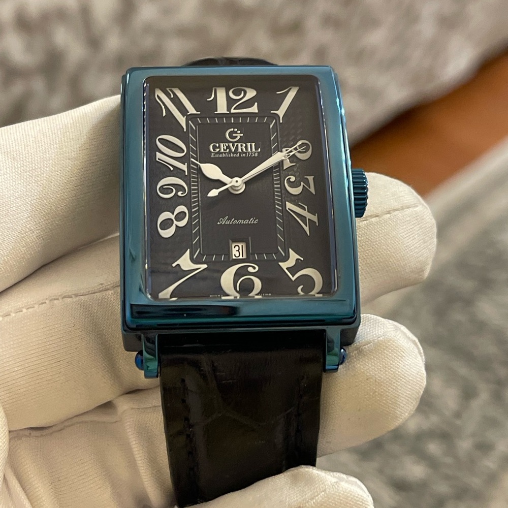 Gevril  Avenue Automatic of America Ref 5006A Limited Edition 132/500 Swiss Made